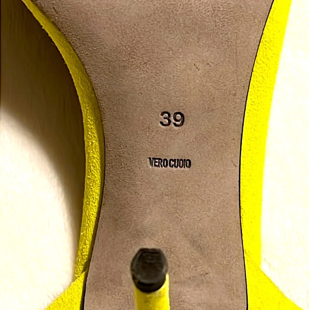 Alexander Wang. Bright Yellow Women's Heels. Size 39/8. Suede. Made in Italy